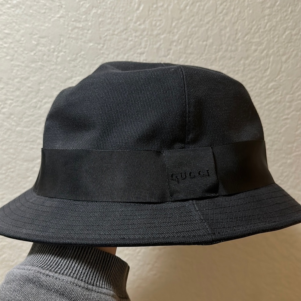 GUCCI black bucket hat